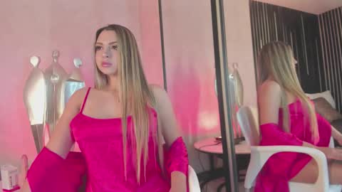 imvictoria_ online show from November 2025 09:36:01 PM