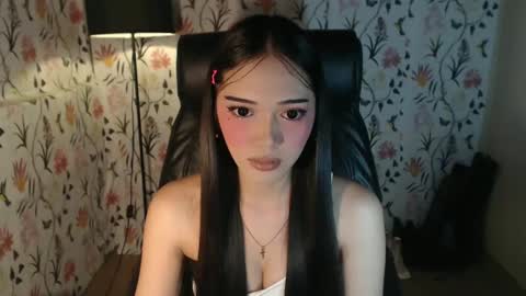 Snapshot of imyourlegalbaby chatting on February 2025 12:27:02 PM Aki online show from February 2025 12:27:02 PM