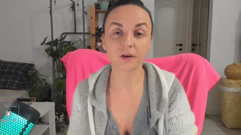 Ina Kush online show from December 2024 10:33:02 PM