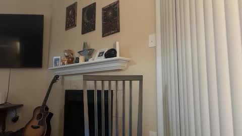 Inmate1993 online show from April 2026 07:03:02 AM