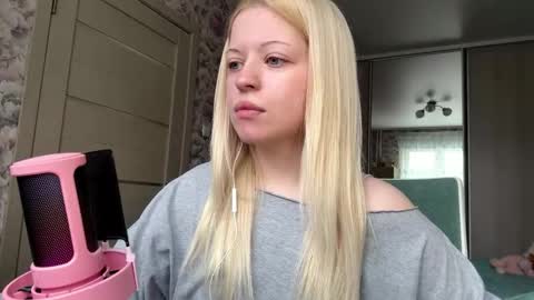 Lola online show from March 2026 09:11:02 AM