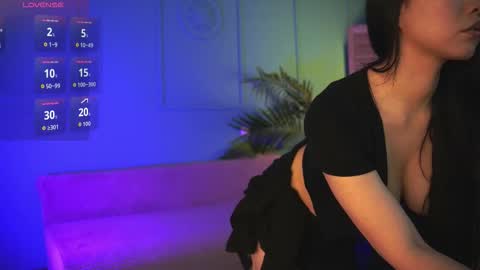 INARI online show from October 2025 08:33:02 PM