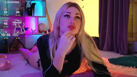  Dina  Help me reach 100 likes  online show from April 2026 09:01:02 PM