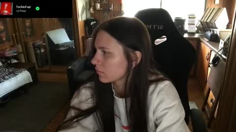 Snapshot of incognitoqueen chatting on May 2026 06:59:01 PM Carter online show from May 2026 06:59:01 PM