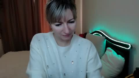 incredible_ariela online show from December 2024 10:39:02 AM