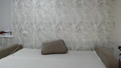 Della online show from February 2026 05:17:02 PM