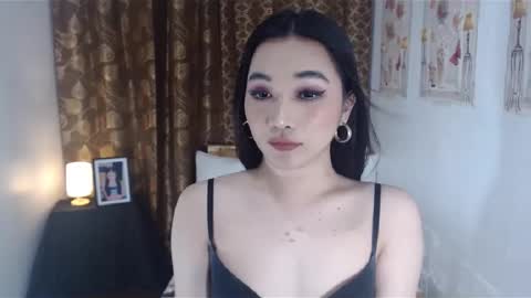 Snapshot of indestructabletrixie chatting on January 2025 09:46:02 PM indestructabletrixie online show from January 2025 09:46:02 PM