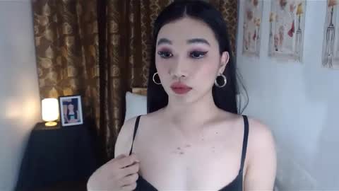 Snapshot of indestructabletrixie chatting on January 2025 12:49:01 AM indestructabletrixie online show from January 2025 12:49:01 AM