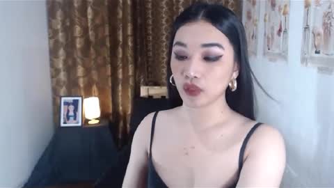 Snapshot of indestructabletrixie chatting on January 2025 03:39:02 PM indestructabletrixie online show from January 2025 03:39:02 PM