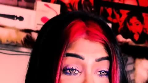 Bella Ambrosia online show from November 2025 01:06:02 AM