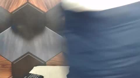 Melz online show from April 2026 06:03:02 AM