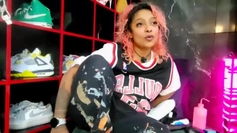 Nikki online show from May 2026 05:47:01 AM