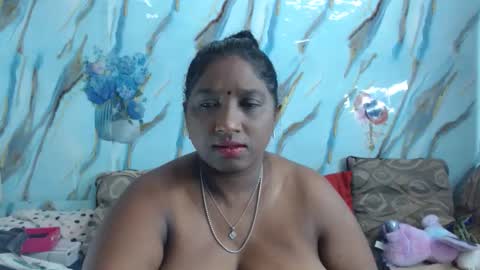 Snapshot of indianblue3 chatting on May 2026 09:47:02 AM tracy online show from May 2026 09:47:02 AM