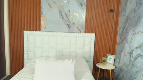 LITTLE AINHOA  online show from December 2024 03:37:01 AM