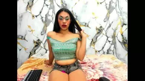 Snapshot of indiandesire4u69 chatting on September 2025 07:33:02 AM Lia online show from September 2025 07:33:02 AM
