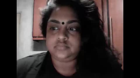 indianpooja1027 online show from May 2026 07:11:01 PM