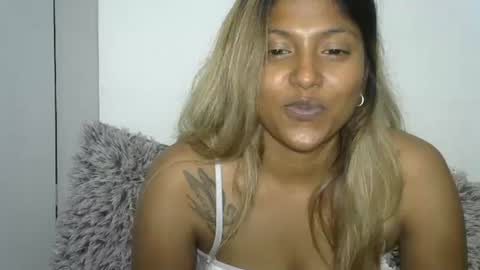 indianqtpie6 online show from October 2025 07:01:01 PM