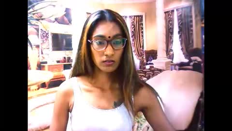 indianrebel4u2luv online show from October 2025 05:00:01 PM