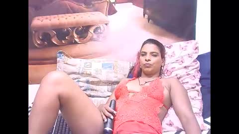 indiansexyass4u2luv online show from February 2025 04:26:02 PM