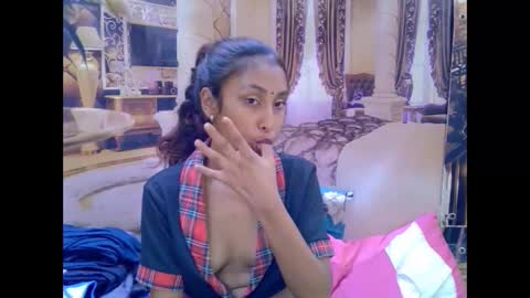 indiansexybutt4u2luv online show from March 2026 07:12:01 AM