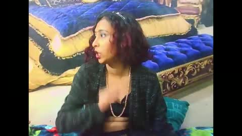 indiansexybutt4u2luv online show from July 2026 07:23:02 AM