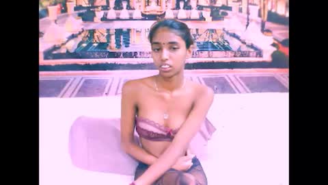 indiansexyslender4u2luv online show from February 2025 09:58:01 AM