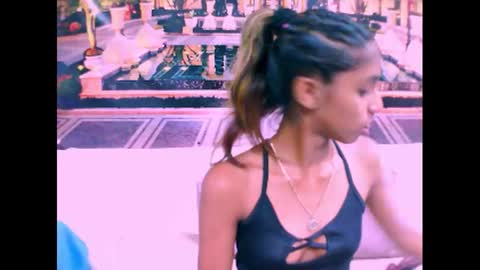 indiansexyslender4u2luv online show from February 2025 06:00:01 AM