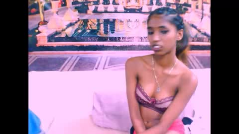 indiansexyslender4u2luv online show from February 2025 12:33:02 PM