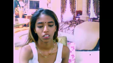 indiansexyslender4u2luv online show from March 2025 05:44:02 AM