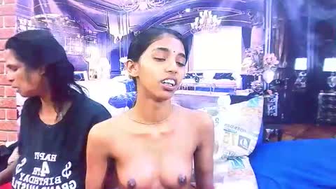 indiansexyslender4u2luv online show from November 2025 05:30:02 AM