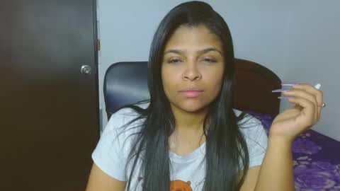 Aleja vallejo online show from December 2024 05:02:01 PM