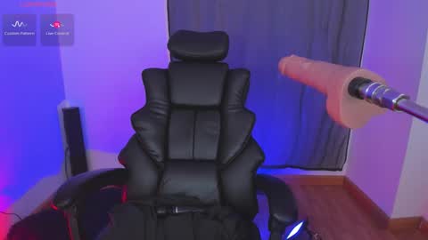 Snapshot of indie_78 chatting on December 2025 03:45:02 AM Hey Im Indie follow me on my instagram online show from December 2025 03:45:02 AM