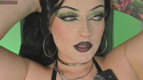 Hey  Im Indie follow me on my instagram  online show from January 2026 05:05:02 PM