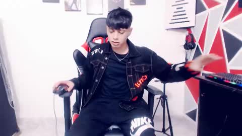 matias online show from November 2025 12:27:01 AM