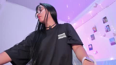 Luna  online show from January 2026 02:37:01 AM