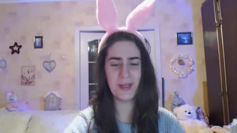 Inna  online show from November 2025 08:22:02 PM