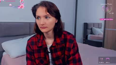 Snapshot of inellcanty chatting on October 2025 04:07:01 AM Kira online show from October 2025 04:07:01 AM