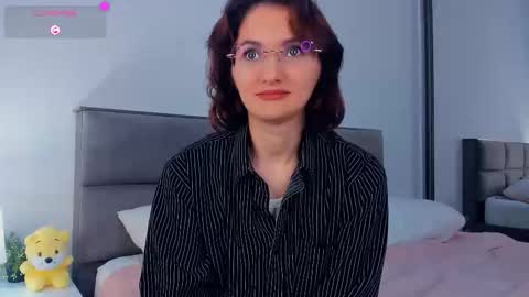 Snapshot of inellcanty chatting on October 2025 04:13:02 AM Kira online show from October 2025 04:13:02 AM