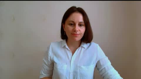 Snapshot of inessa_beauty chatting on June 2026 01:34:02 PM Inessa online show from June 2026 01:34:02 PM