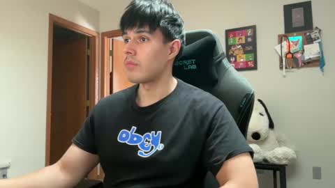 Lucas online show from February 2025 07:50:02 PM