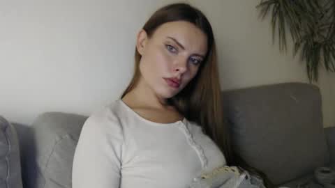 Sweet girl online show from December 2024 10:34:02 PM