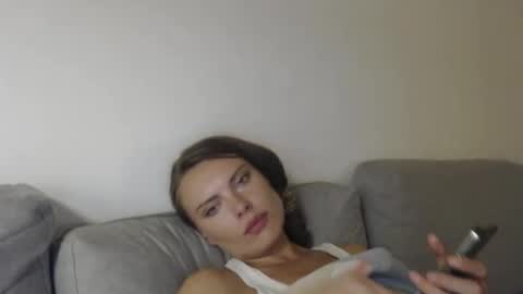 Sweet girl online show from September 2025 07:47:01 PM