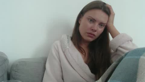 Sweet girl online show from September 2025 09:44:01 AM