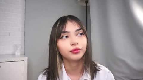 Snapshot of ingakorgy chatting on February 2026 06:58:01 PM Molly online show from February 2026 06:58:01 PM