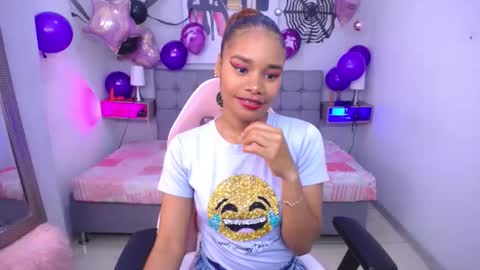 ingrid03_taffur online show from October 2025 08:14:02 PM