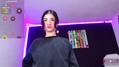 Ingrid Zese online show from September 2025 01:05:02 PM