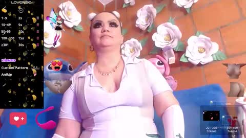 Ingrit online show from October 2025 01:23:02 PM