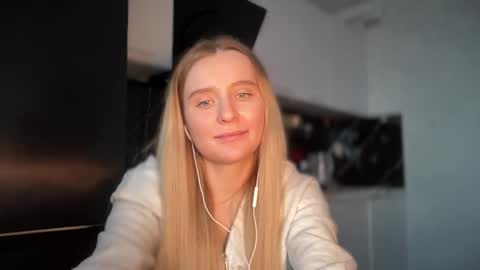 iniva05 online show from April 2026 01:48:02 PM