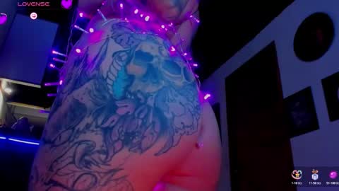 Snapshot of ink_demon chatting on November 2025 05:17:01 AM demon online show from November 2025 05:17:01 AM