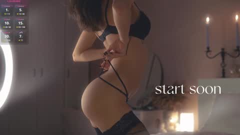 Im Senise Welcome to my room My instagram  online show from October 2025 05:33:02 AM